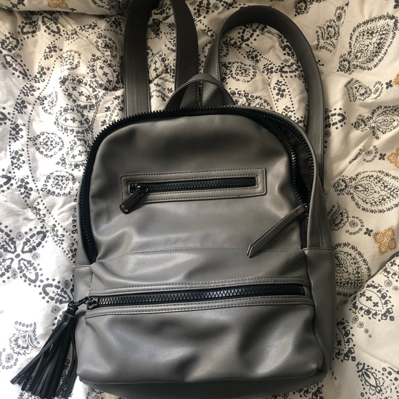 steve madden grey backpack